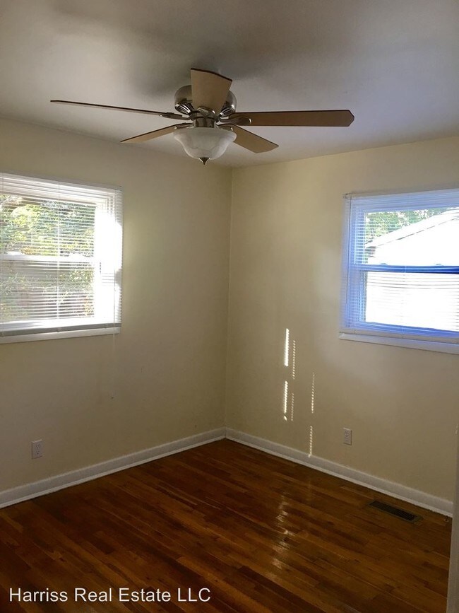 Building Photo - 3 br, 1.5 bath House - 213 Porters Neck Road