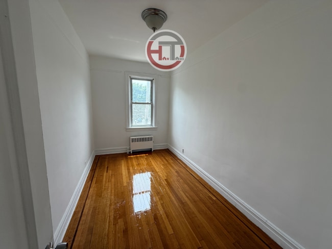 Building Photo - 3131 Sands Pl