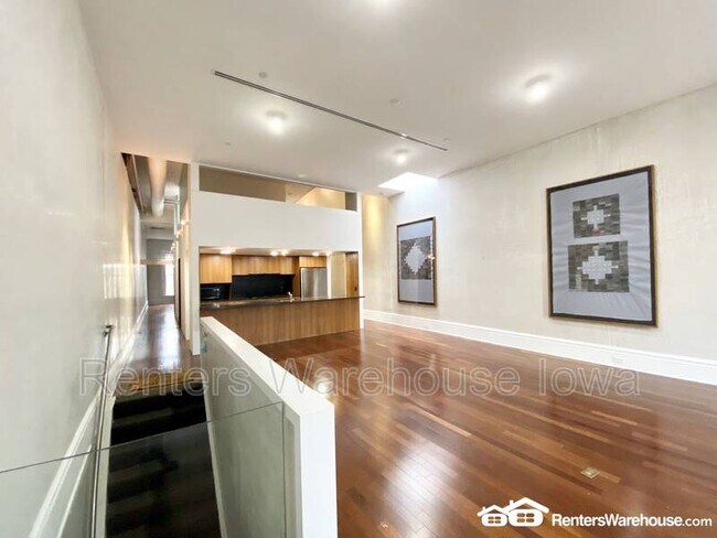 Foto del edificio - 520 Grand Ave