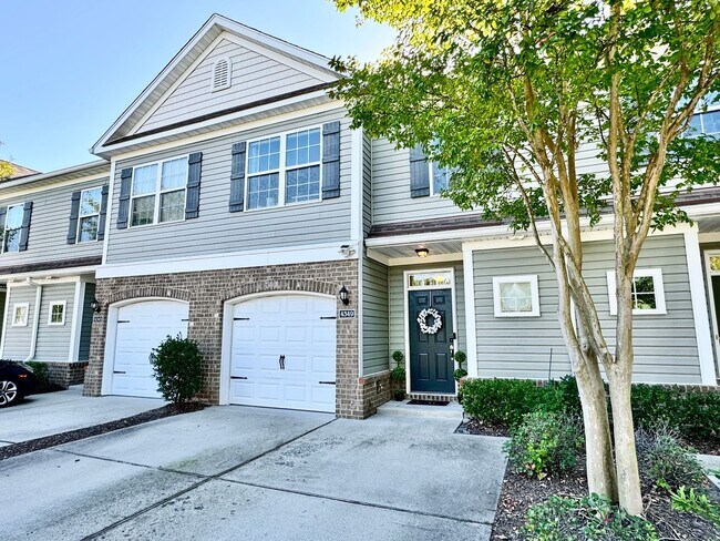 Building Photo - Available 11-06-25! Some Utilities Include...