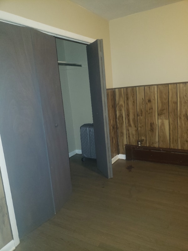 Building Photo - 5031 Homerlee Ave