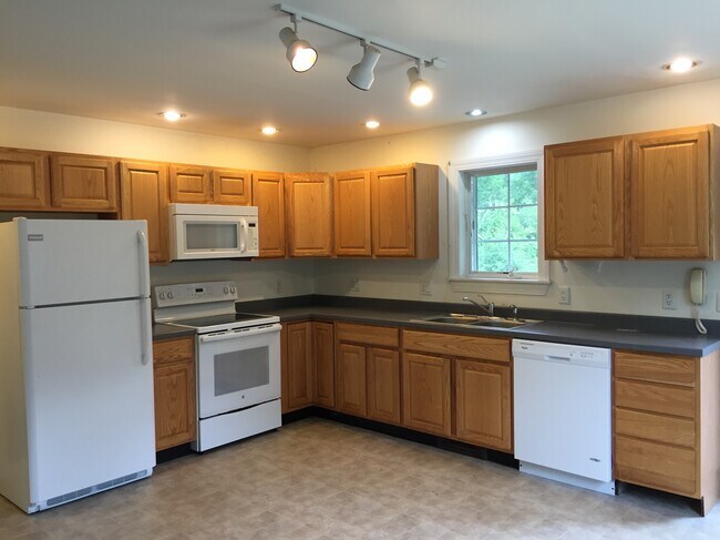 Foto del edificio - 1175 Mere Point Rd