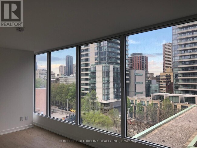 Photo du bâtiment - 85 Wood St