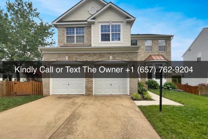 Primary Photo - SINGLE FAMILY RESIDENCE