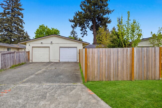 Foto del edificio - 10423 12th Ave Ct S