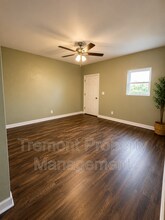 Building Photo - 4607 Highland Ave