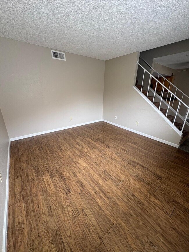 Foto del edificio - 3511 E Baseline Rd