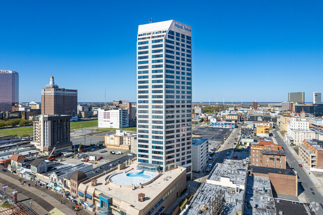 Building Photo - Atlantic Palace