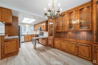 Building Photo - 669 Via Mendoza