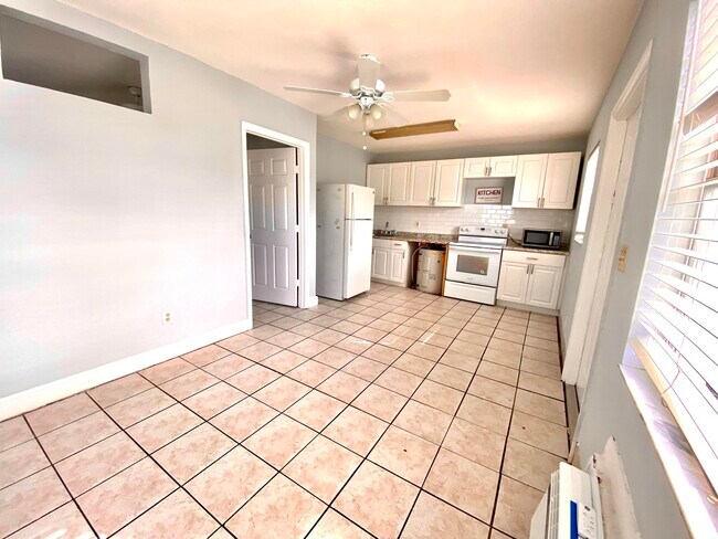 Foto del edificio - 601 N K St