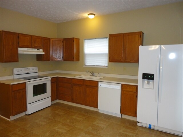 Building Photo - 3528 Fredricksburg Drive