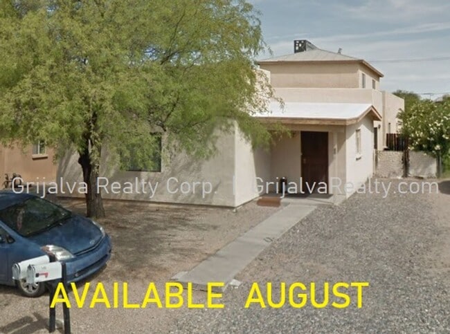 Photo - 1415 E Elm St Apartment