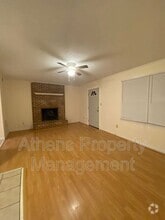 Building Photo - 185 Shoemaker Ct