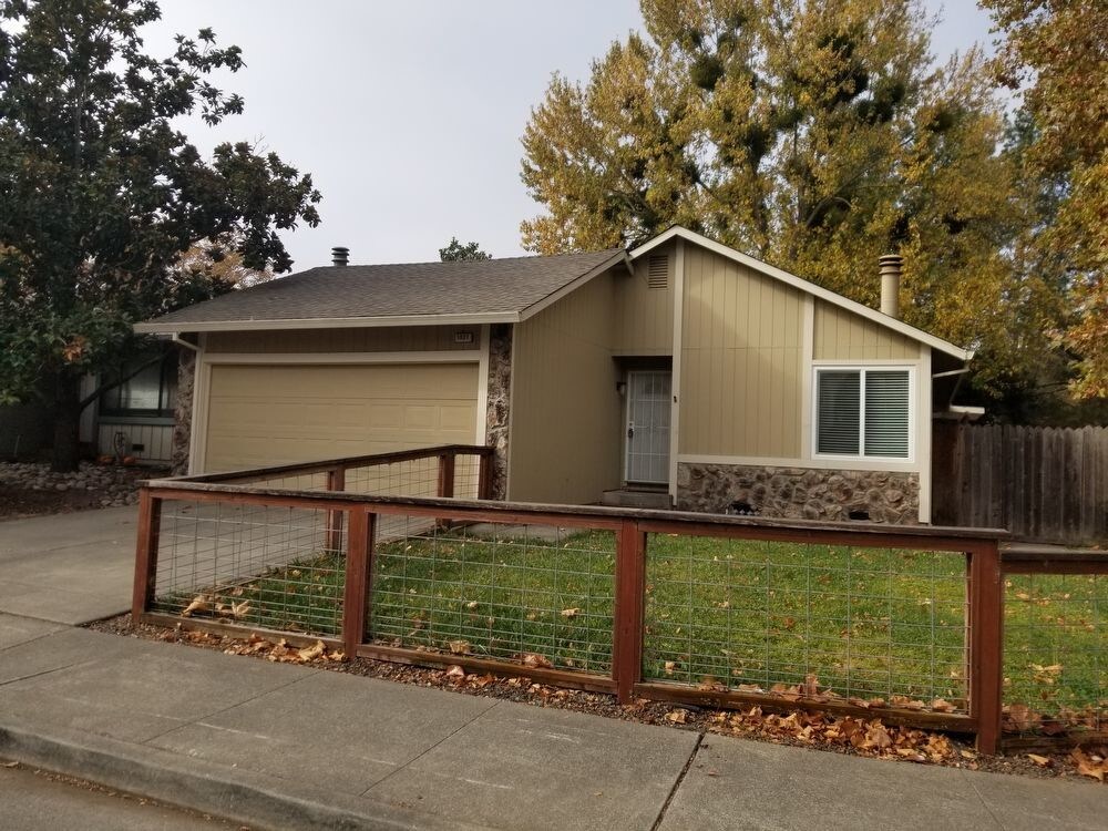 Primary Photo - 1027 Markham Pl