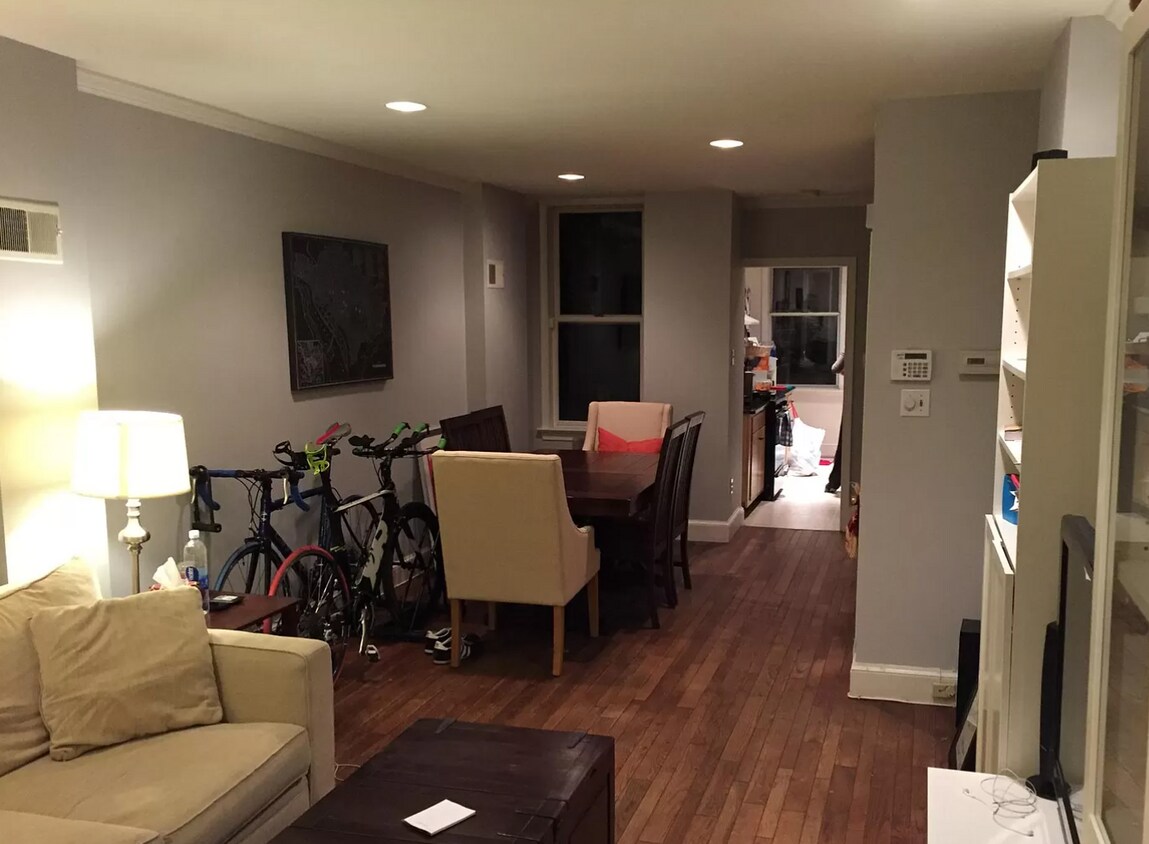 Living Room - 314 3rd St NE