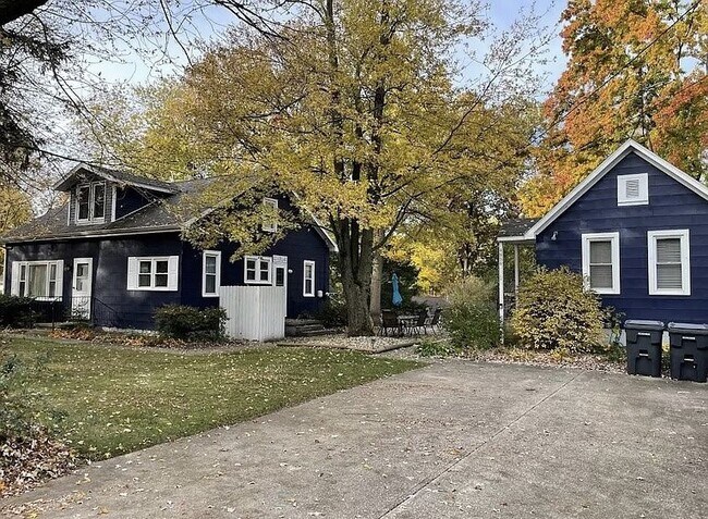 Building Photo - ELEGANT READY HOME