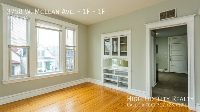Foto del edificio - 3758 W McLean Ave