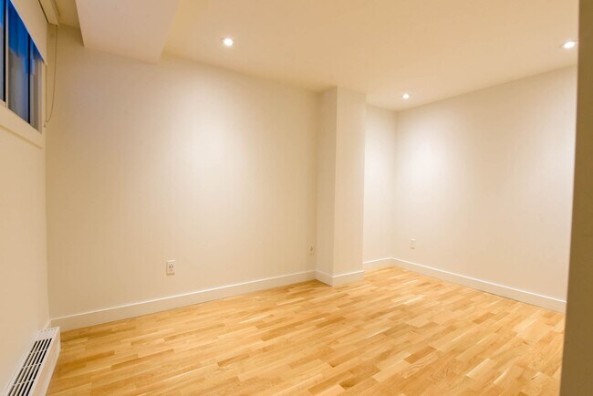 Photo du bâtiment - 3195 Av. Van Horne