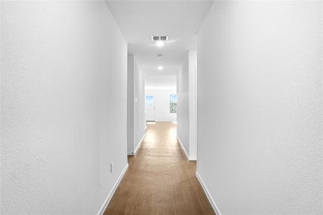 Foto del edificio - 4913 Ivory Knl Rd