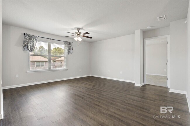 Foto del edificio - 34505 Paisley Ave