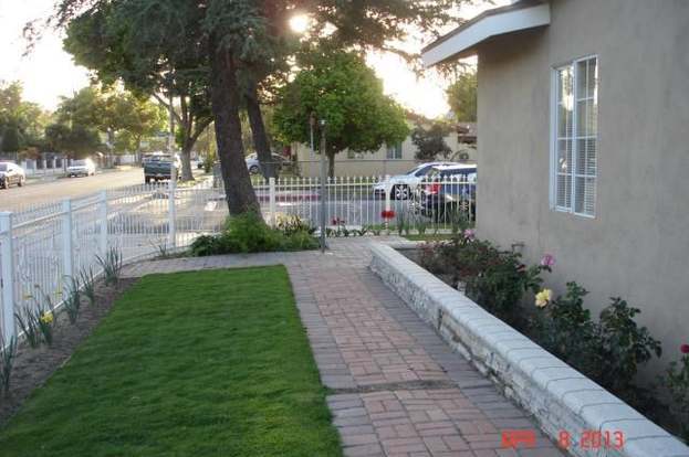 Side view - 1344 S Claremont St