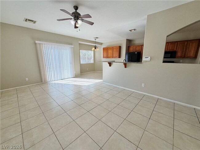 Foto del edificio - 8129 Woodland Prairie Ave