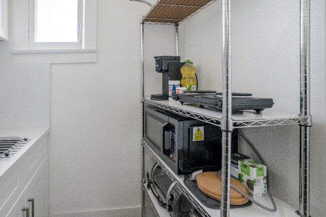 Foto del edificio - 312 La France Ave