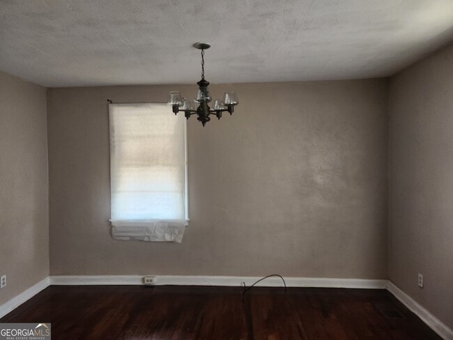 Foto del edificio - 3128 Carver St