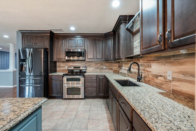 Building Photo - 14223 Cougar Creek