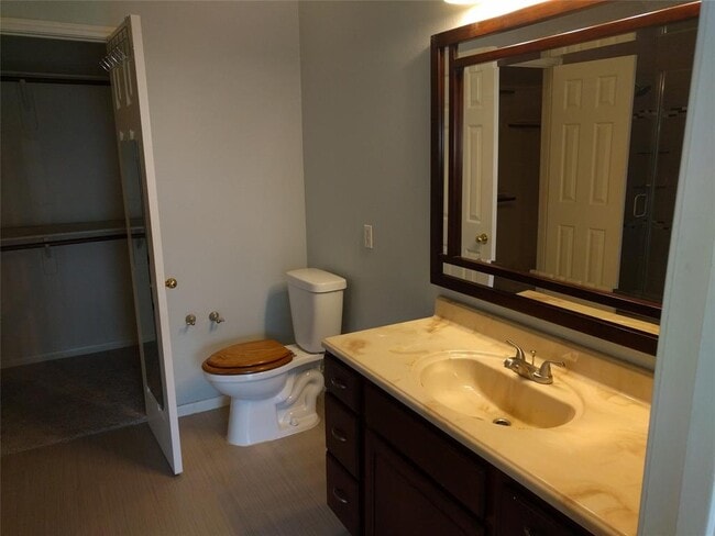 Building Photo - 6430 Bosley Ln