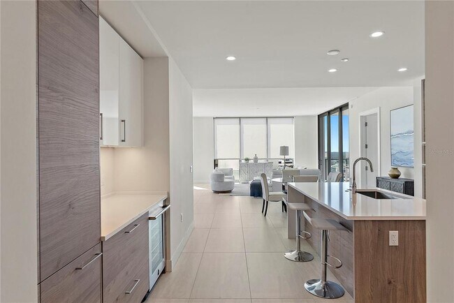 Foto del edificio - 301 1st St S