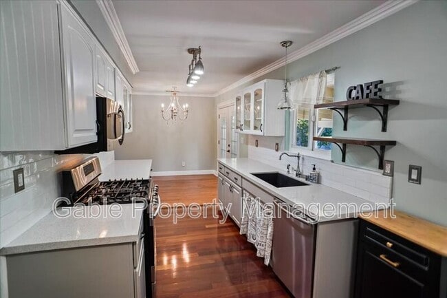 Building Photo - 26421 Torrey Pines Dr