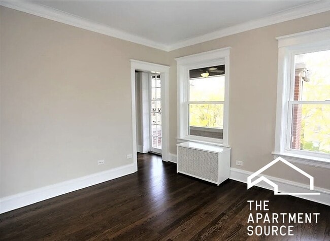 Building Photo - 1437 W Carmen Ave