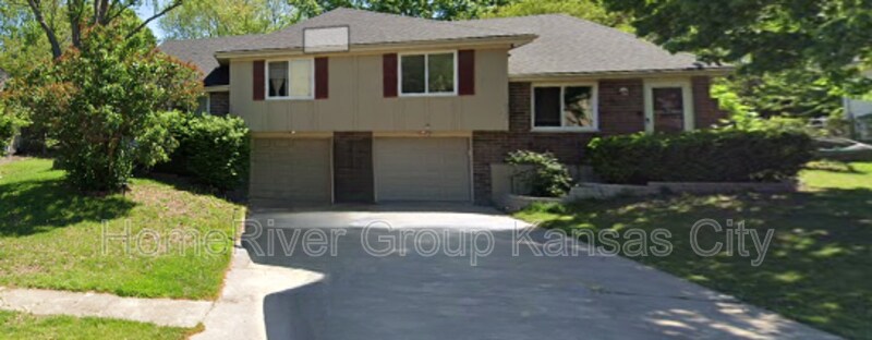 Primary Photo - 16725 Bel- Ray Blvd
