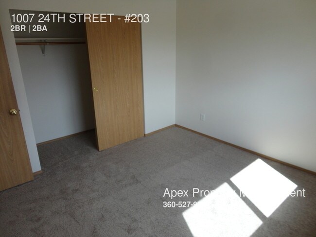 Foto del edificio - NEAR WWU- Courtyard Apartments