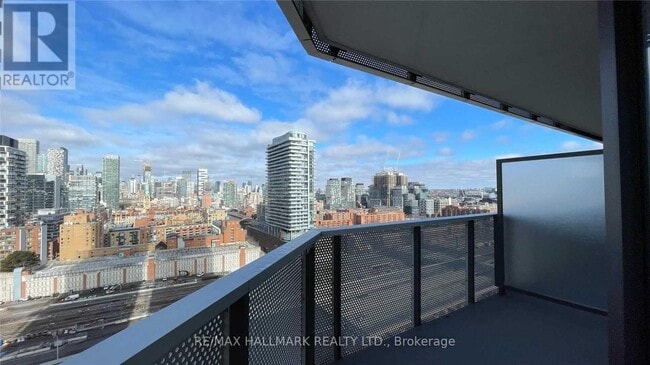 Building Photo - 138 Downes St