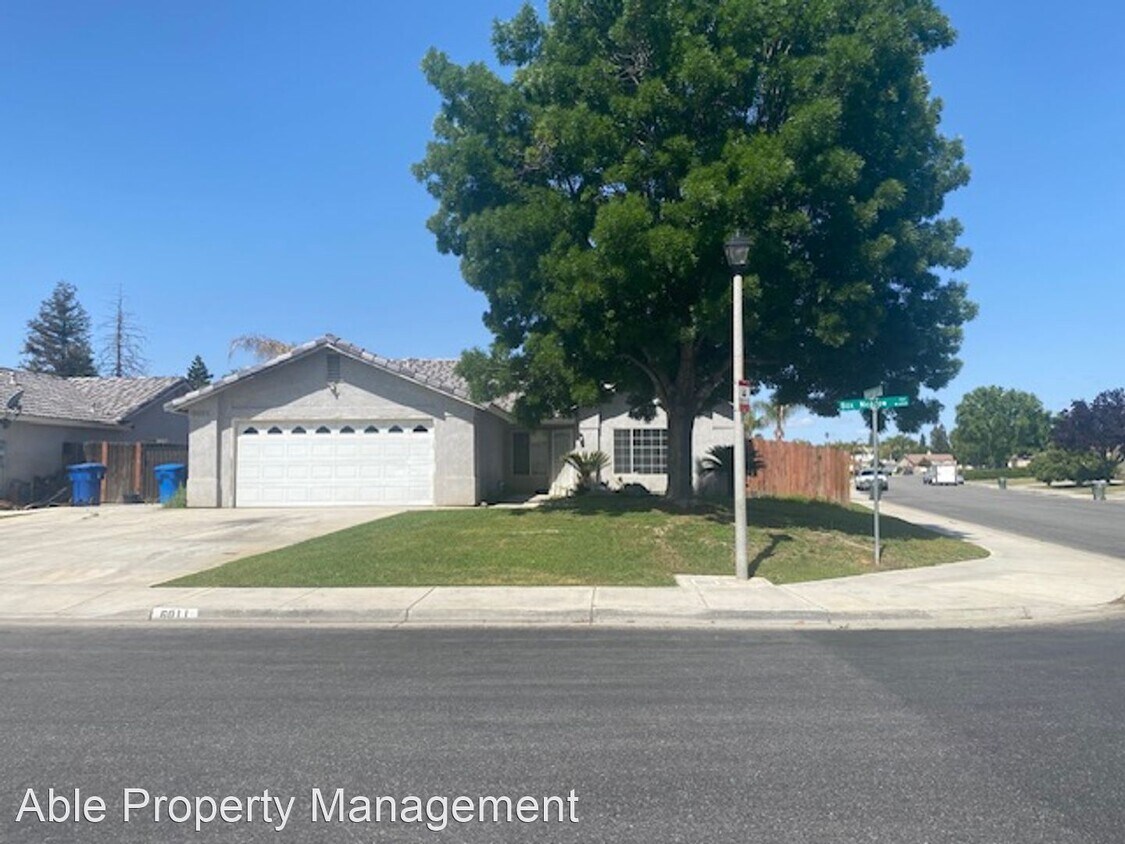 Foto principal - 4 br, 2 bath House - 6011 Box Meadow Ave.