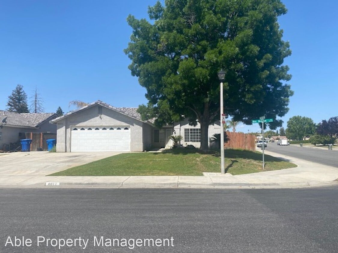 Primary Photo - 4 br, 2 bath House - 6011 Box Meadow Ave.