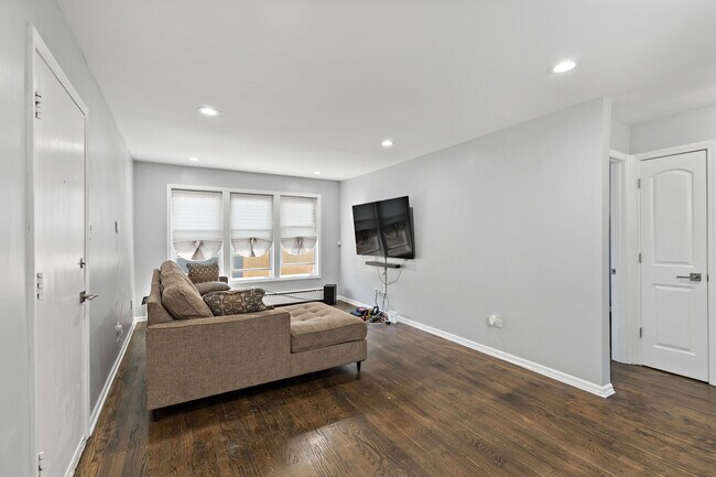 Foto del edificio - 9211 S Cottage Grove Ave