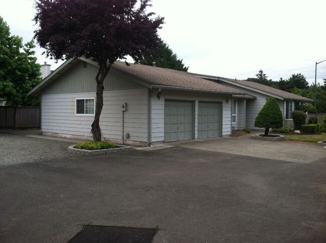 Building Photo - 26940 176 Pl SE