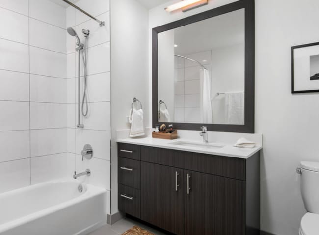 Building Photo - 460 North Park