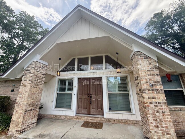 Foto del edificio - 7007 Holiday Hill Ct