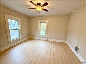 Building Photo - 440 S Hamilton St