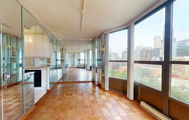 Foto del edificio - 901 S Plymouth Ct