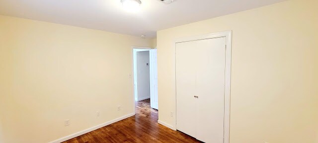 Building Photo - 1234 Holden Dr