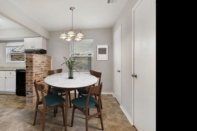 Building Photo - 2711 Cupid St