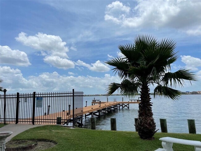 Building Photo - 4001 E NASA Pkwy