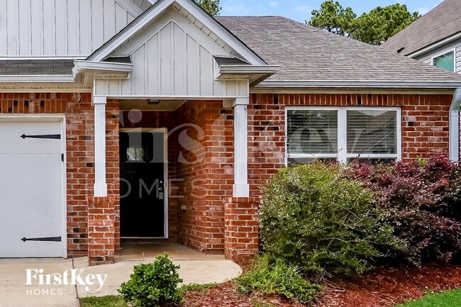 Foto del edificio - 4631 Woodford Cir
