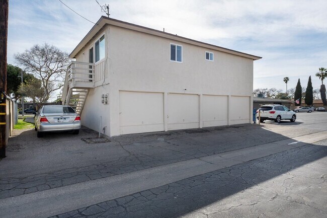 Building Photo - 9861 Belfast Dr