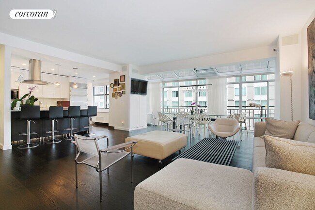 Foto del edificio - 112 W 56th St